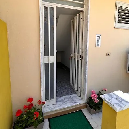 Apartment Delfino Bianco *