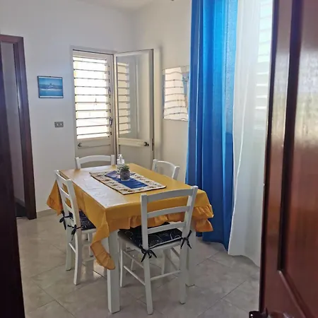 Apartment Delfino Bianco